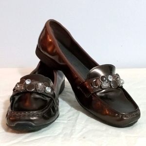 Tahari Olive Green/Bronze Patent Leather Loafers Emilia Rhinestone Jewels sz 10